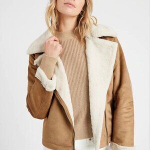 Banana Republic Women's Tan Faux Shearling Jacket - NWOT